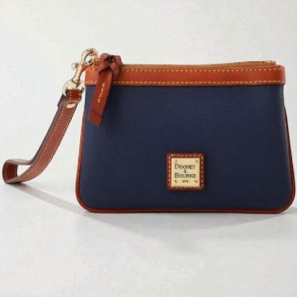 Dooney & Bourke Pebble Grain Leather Wristlet Blue Wallet Zip Clutch - Picture 4 of 4